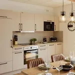 Hygge Homes 'scandi Sunset' 公寓 温森