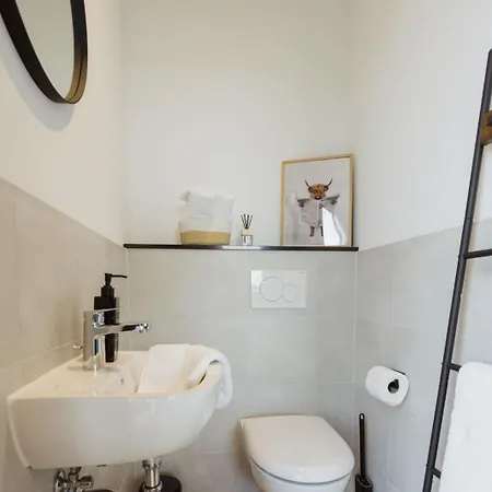 Hygge Homes 'scandi Sunset' Apartment