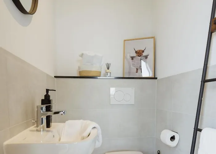 Hygge Homes 'scandi Sunset' アパート